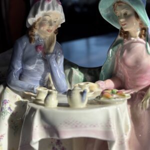 Royal Doulton "Afternoon Tea" Figurine HN 809200 Group