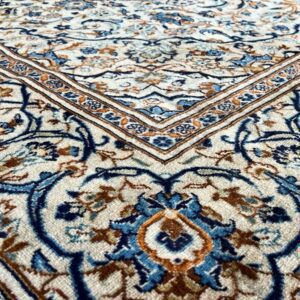 Hand-Knotted Persian Ardabil Carpet (293 x 193 cm)